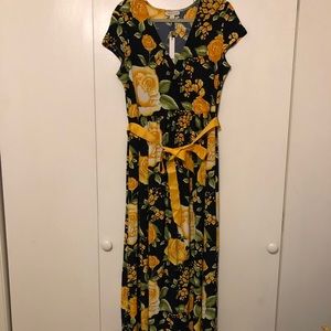 Chelsea Taylor. Size 16. New with tag.